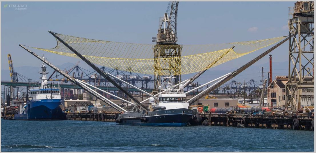 Ms. Tree, o barco "goleiro" do Elon Musk