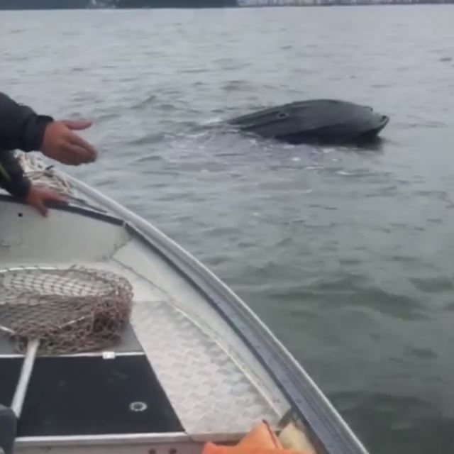 Pescadores encontram Jet Ski a deriva em Santos