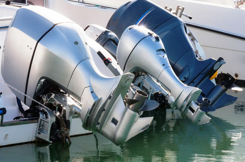 Qual motor de popa escolher em 2026? Guia completo para iniciantes e experientes